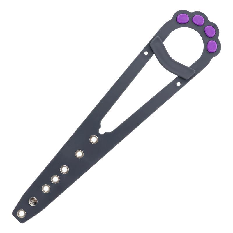 A Cat-elastic Door Lock with A Cat Door Bracket Latch To Prevent Dogs From Entering