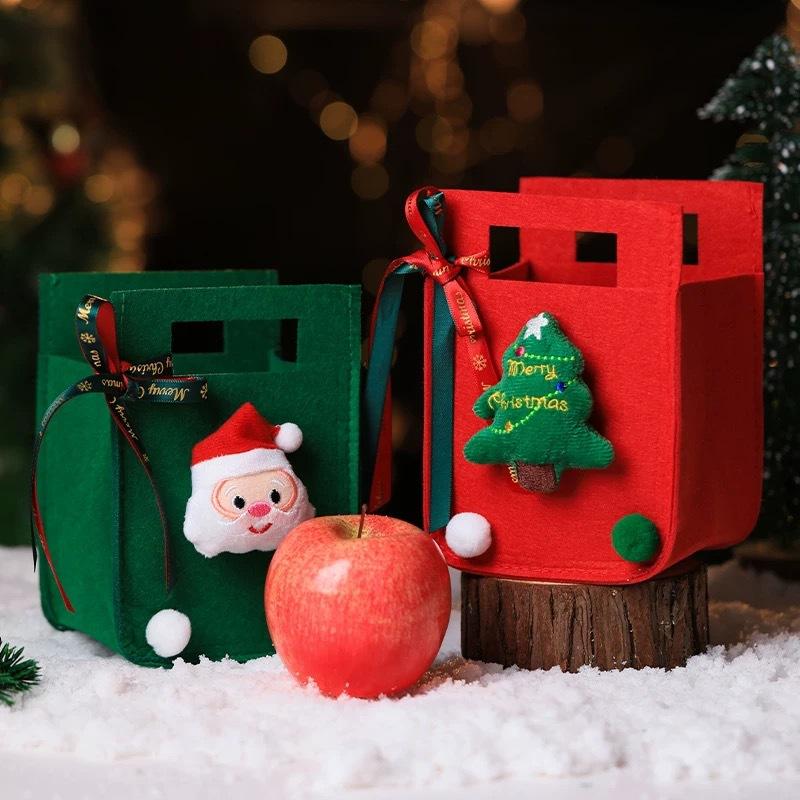 Candy Gift Felt Bag Santa Claus Snowman Bag Christmas Tree Decoration Ornaments Christmas New Year Gift Wrapping Paper Apple Bag