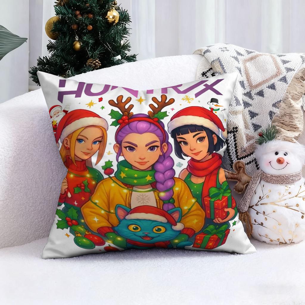 KPop Demon Hunters Christmas is cute and fun!Three girls and cute cats in the same frame pillowcase fashion home decoration