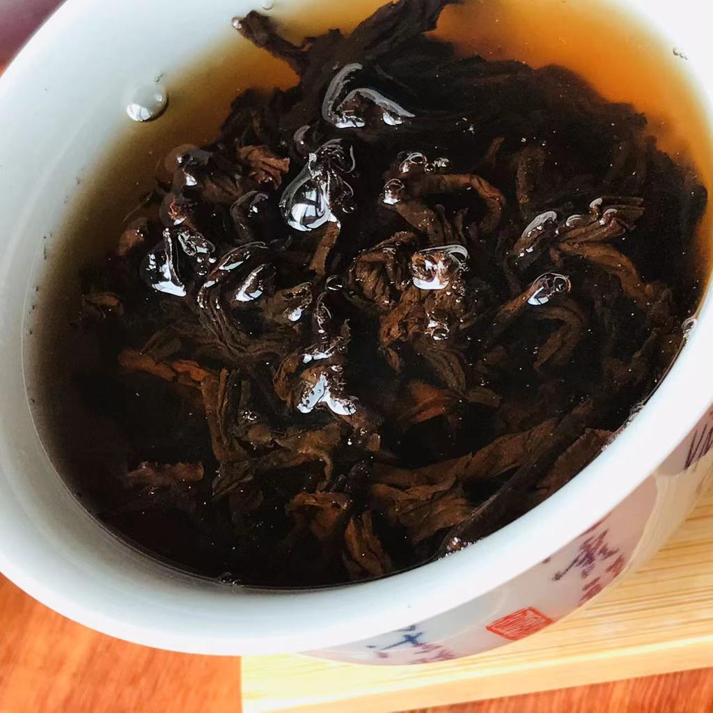 Чай пуэр из провинции Юньнань Мэнхай, выдержанный, лепешка из выдержанного чая пуэр, полезный напиток 357 г