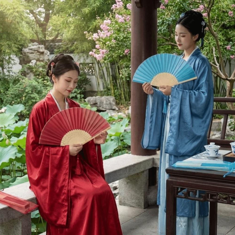Cooling Tool Silk Hand Fan Chinese Style Hand Held Fan Fashionable Bamboo Hand Fan Wedding Favors