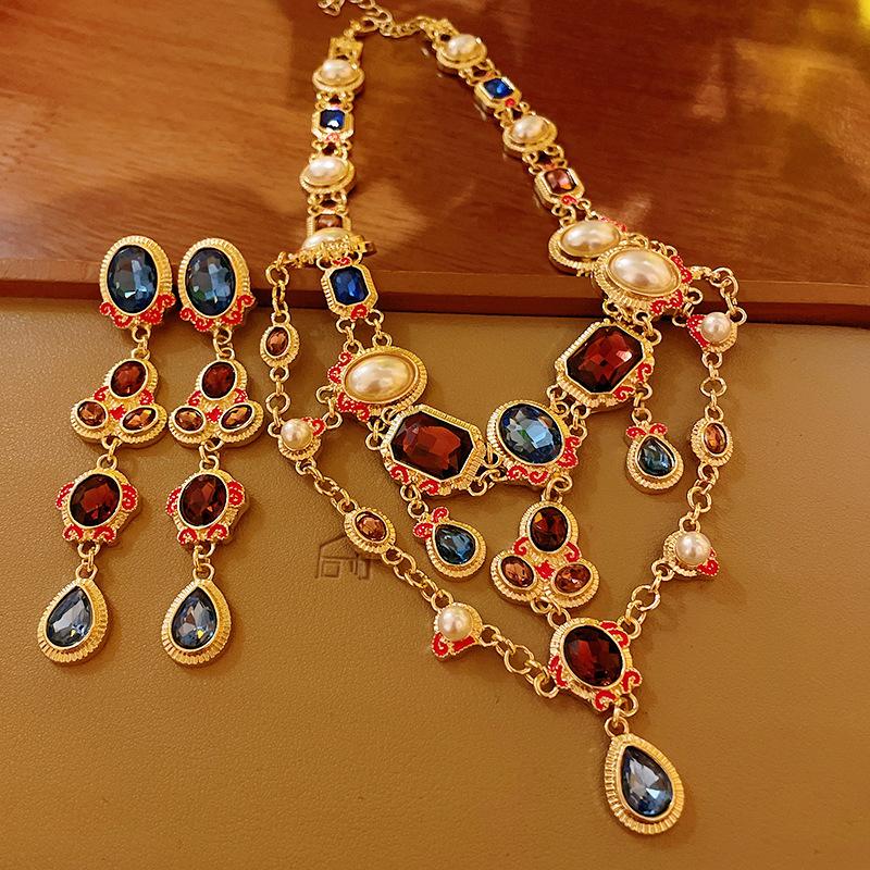 GemChic Женское ретро ожерелье с подвеской из жемчуга и кристаллов в виде ключицы, комплект из двух предметов, изысканные ювелирные изделия, подарок на день рождения, Рождество