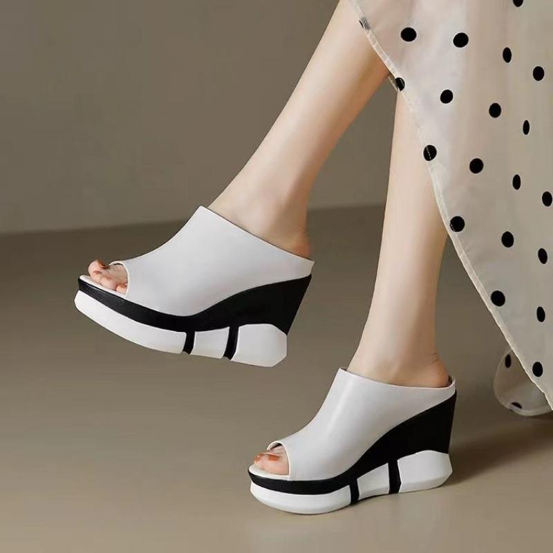 Тапочки женские летние 2024 новые наружные босоножки на танкетке с высоким каблуком женские туфли Fish Mouth Color Blocking Classic Slides Zapatos