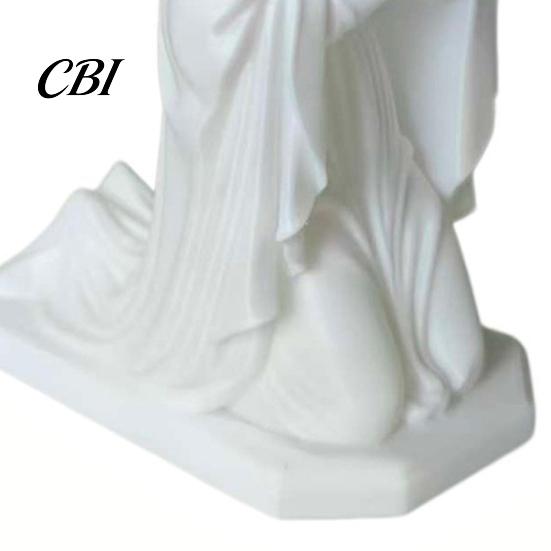 Compact Decorative Figurine Western Realistic Figure Ornament, 3D Printed Sculpture, Matte White Ornament Durable PLA Statue, Stable Hexagonal