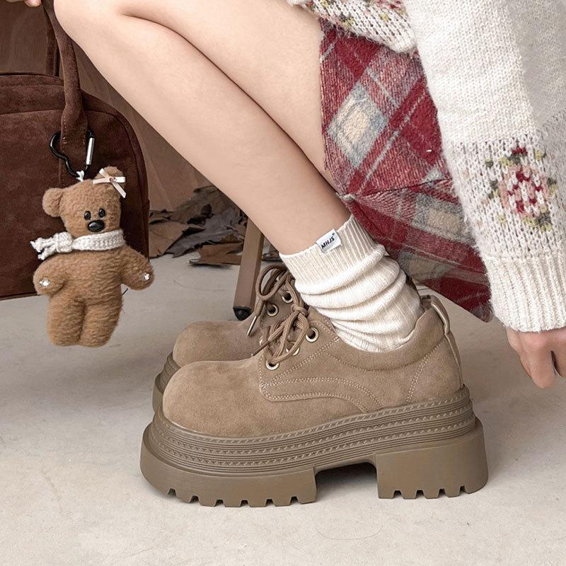 Туфли женские осенние 2025, новые, ретро, на платформе, с круглым носком, маленькие, из лакированной кожи, на высокой подошве, универсальные, одинарные