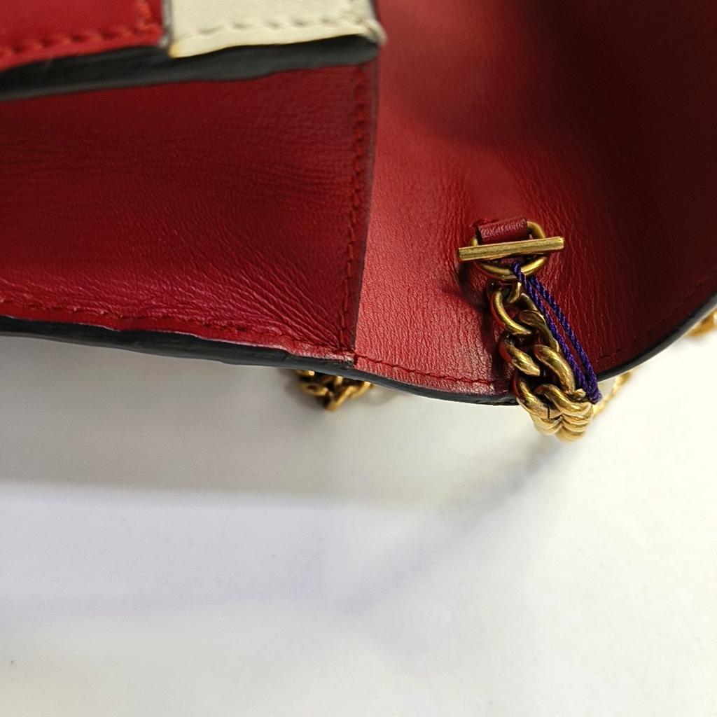 [Pre-Owned] Queen Margaret Metal Bee Decoration Color Block Design Removable Chain Shoulder Strap Leather Crossbody Bag - Good #YKAW15