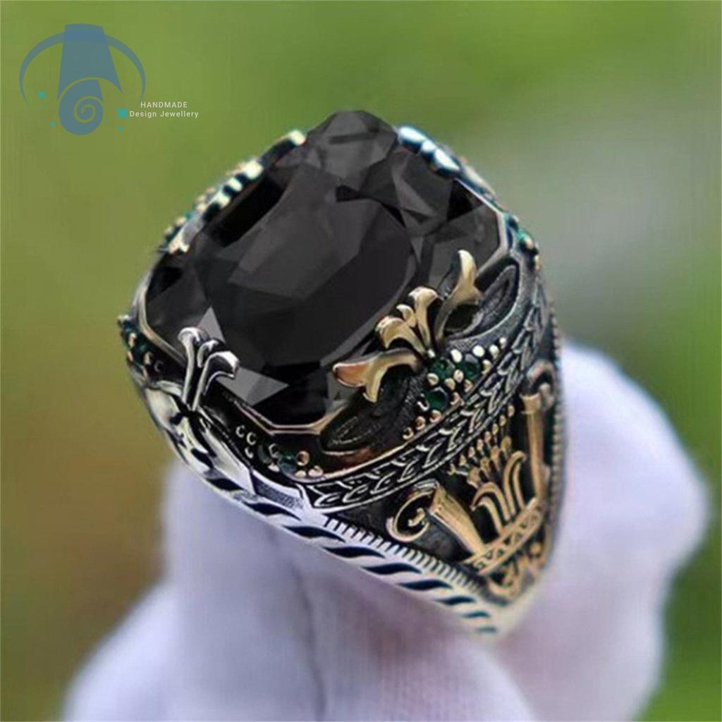 Vintage Retro Mens High End Bold Statement Finger Ring Luxury for Banquet Party Unique Masculine Chic Classic Grand Jewelry Gift