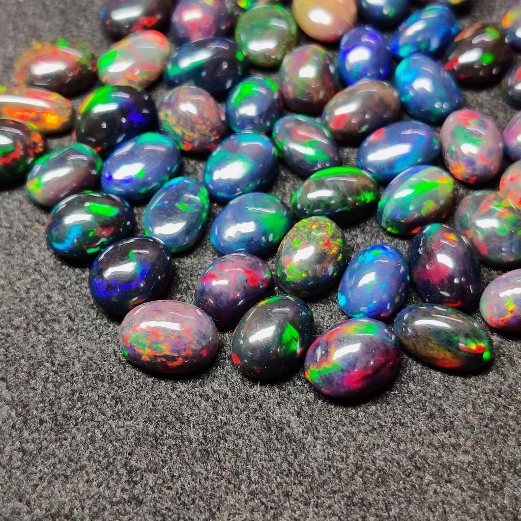 Лот кабошона с черным опалом, лот овальной формы, кабошон с ярким опалом, лот драгоценных камней опала, эфиопский опал.