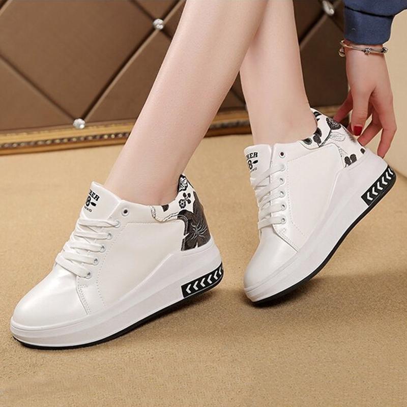 Stylish Flower Lace Sneakers For Women With A Chic Thick Bottom Platform Design