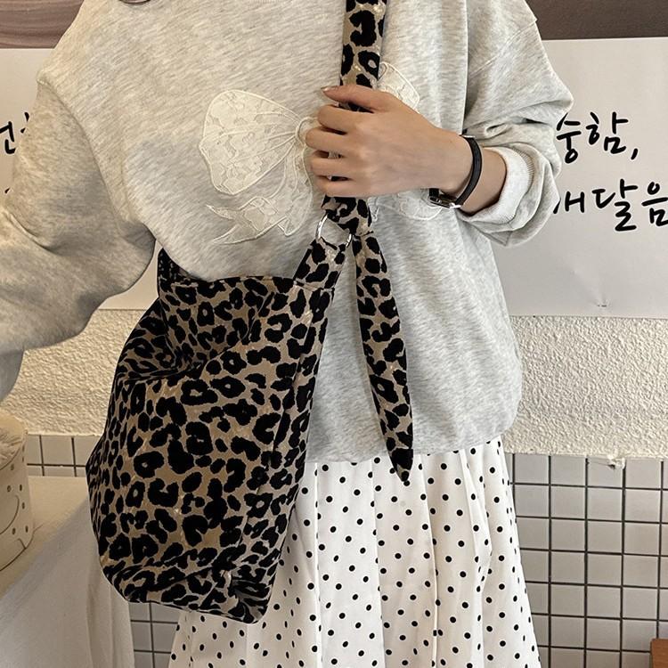 Модный отдел ins ленивая леопардовая женская сумка через плечо большая вместительная сумка-тоут женская студенческая сумка для занятий