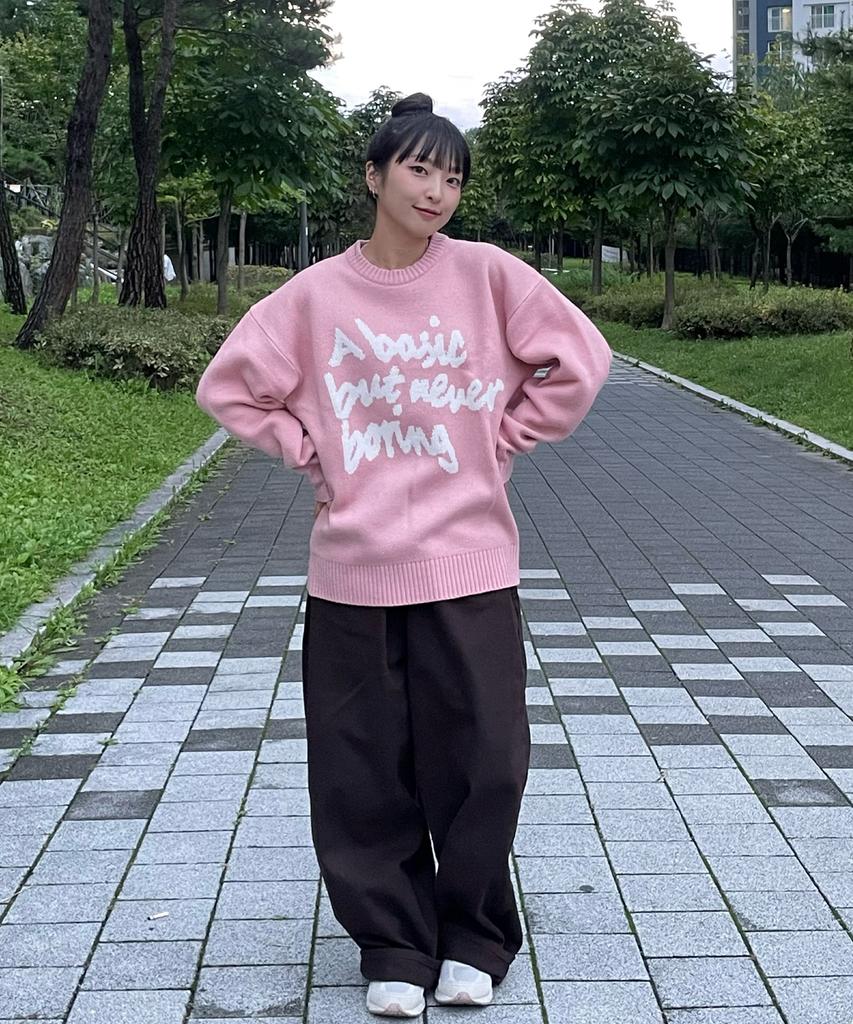 BLOND9 Slogan Round Knit Sweater_Pink (B Type)
