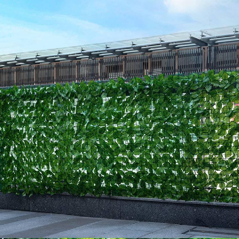Панель искусственной листвы пышного зеленого цвета для наружного декора и экрана для уединения