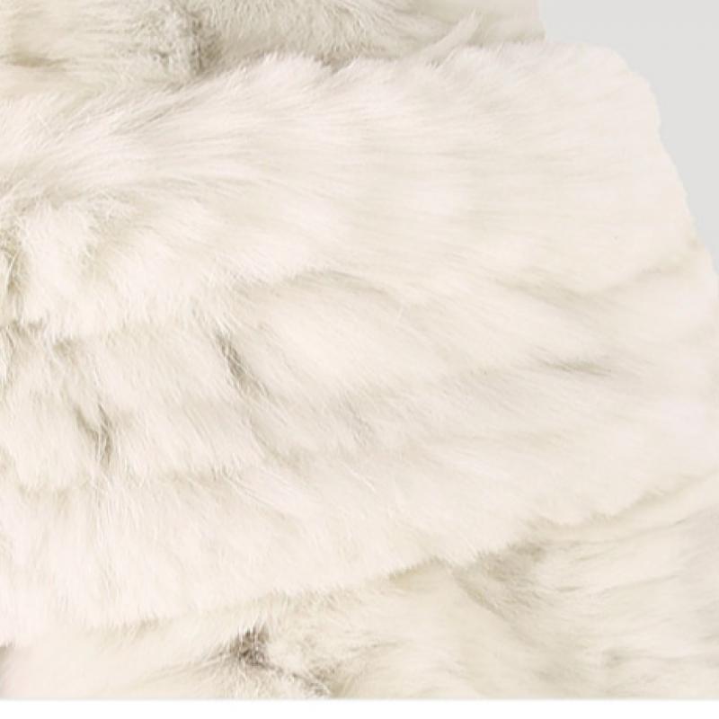  She S miSS  Rex Fur Muffler Saaffo42020 Cr