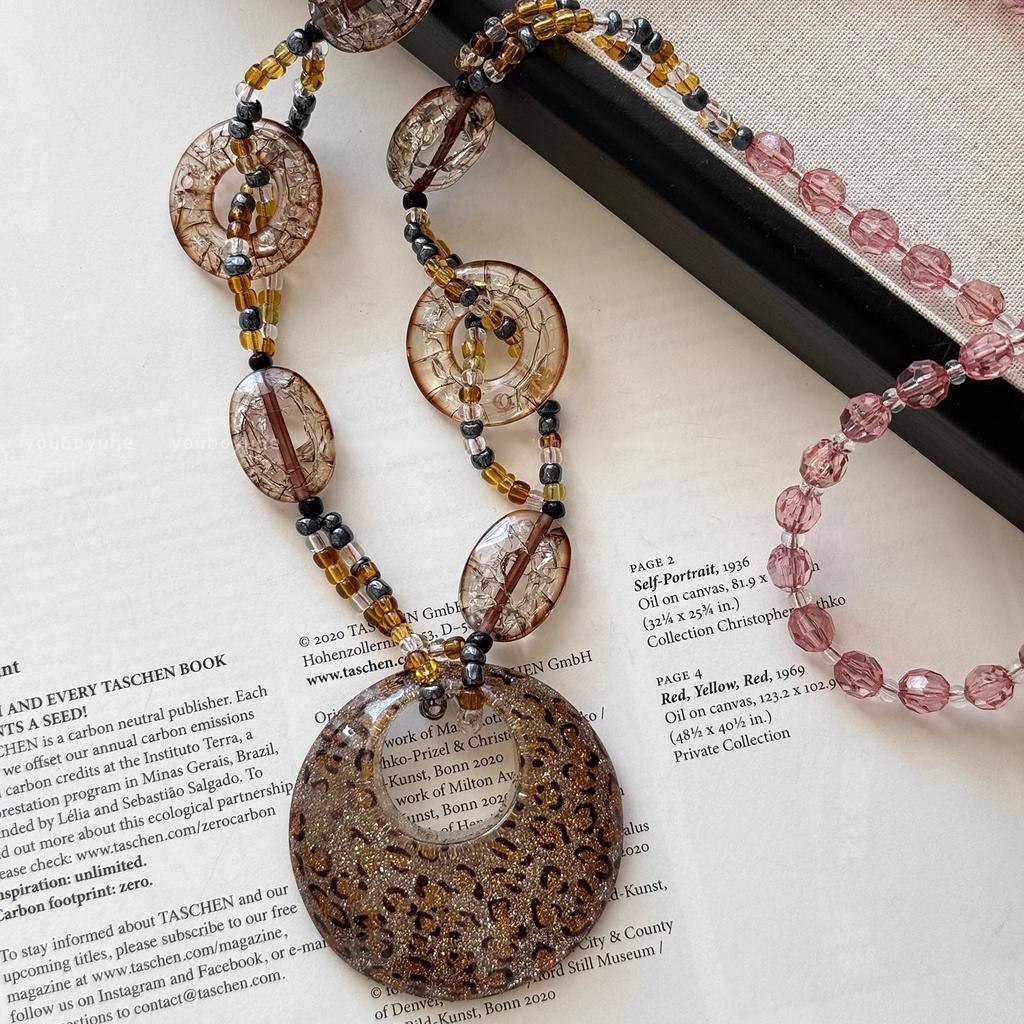 Пластиковое стекло леопардовый принт круглый кулон ожерелье нишевый этнический стиль темперамент ключичная цепочка модная личность универсальные украшения