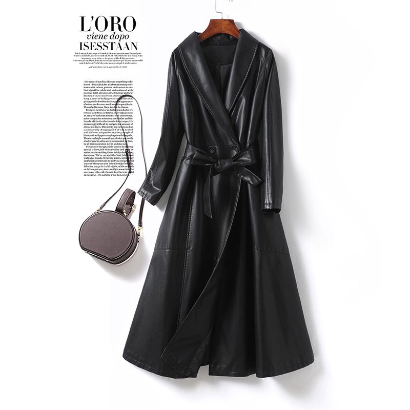 Женское пальто из овчины: Элегантная, со шнуровкой, подчеркивающая талию, длинная юбка в стиле из кожи, Коллекция 2025