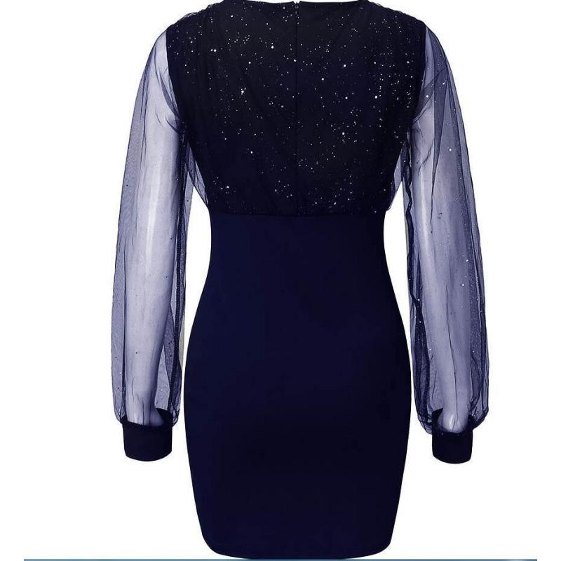 Платье с V-образным вырезом и пайетками. Приталенное сексуальное платье.