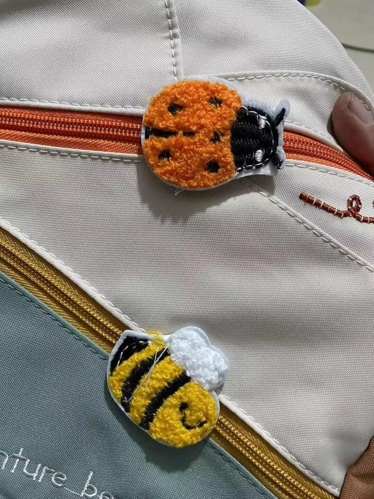 Children's 2023 Bee-Themed Backpack with Colorful Design