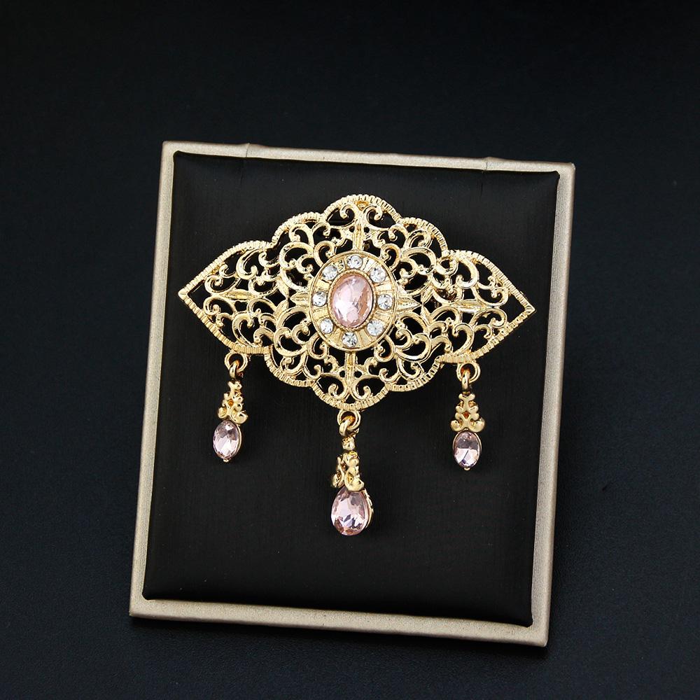 Chic Gold Color Crystal Brooch For Women Brooch Pins Flower Arabesque Bridal Wedding Jewelry