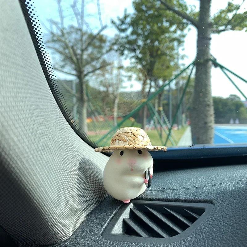 Hamster Cute Resin Doll Machine Car Decoration Car Straw Hat Hamster Car Accessories Random Style Cars Accessories Interior