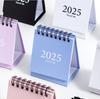 1 шт. Мини-настольный календарь на 2025 год, однотонный маленький настольный календарь с наклейками, домашний офис, школьный мини-календарь