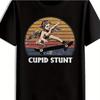 Мужская футболка с рисунком Cupid Stunt - Винтажный дизайн с ангелом на скейтборде, Черный повседневный топ с коротким рукавом, Футболка в винтажном стиле