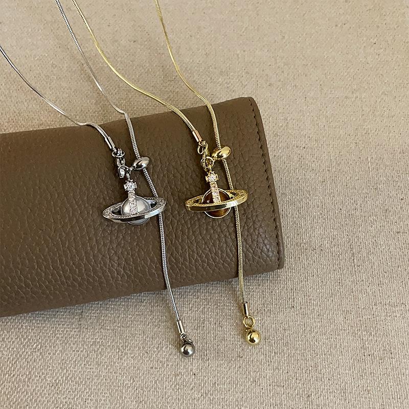 Ожерелье с трехмерной планетой Pull-Up, женское, легкое, роскошное, высокого класса, модное, темпераментное, элегантное, для поездок на работу, универсальное, на шею, цепочка для свитера