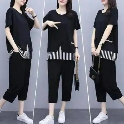 Летний женский полосатый комплект футболки и брюк длиной девять точек больших размеров