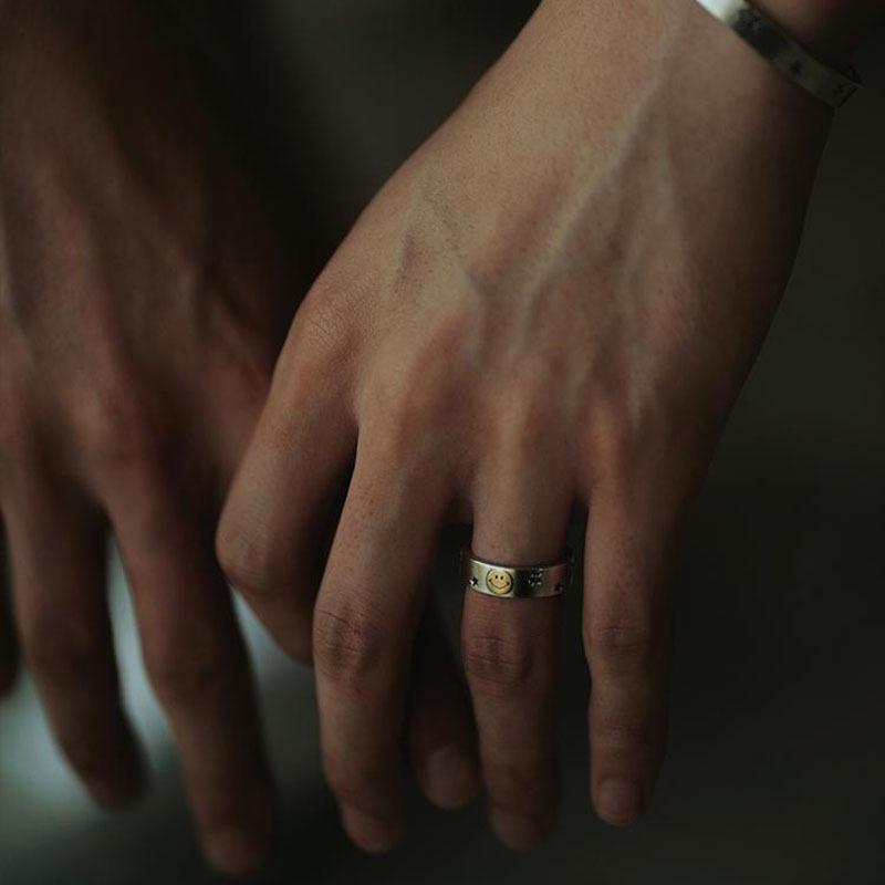 Кольцо с улыбающимся лицом, ретро, старая звезда, игральная карта, открывающееся, мужское и женское, нишевый дизайн, подарок для друзей