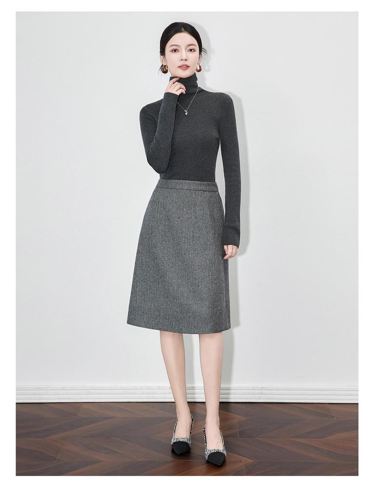 16-Needle Four-Flat Superfine Merino Wool Solid Turtleneck Knitwear: Simple, Versatile, and Close-Knit Design