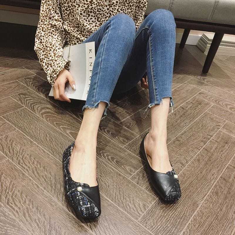 Обувь для женщин 2024 года, квадратный носок, женская летняя обувь, плоские черные туфли на плоской подошве, жемчужные туфли, слипоны со скидкой, высокое качество, популярные