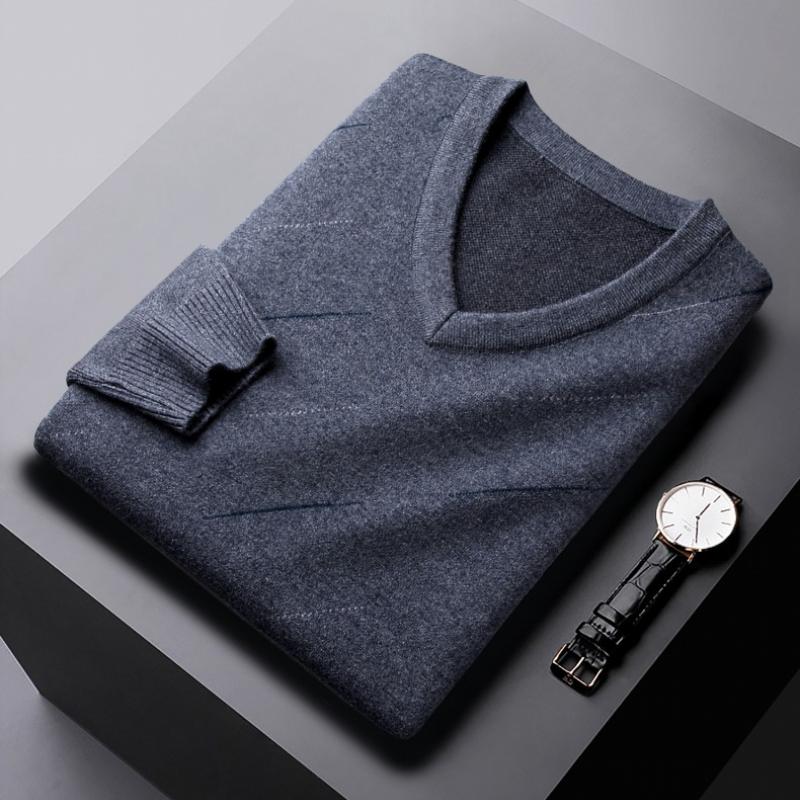 Man Autumn and Winter Clothes Middle-aged V-neck Sweater Men's Thickened Sweater Knitted Base Shirt