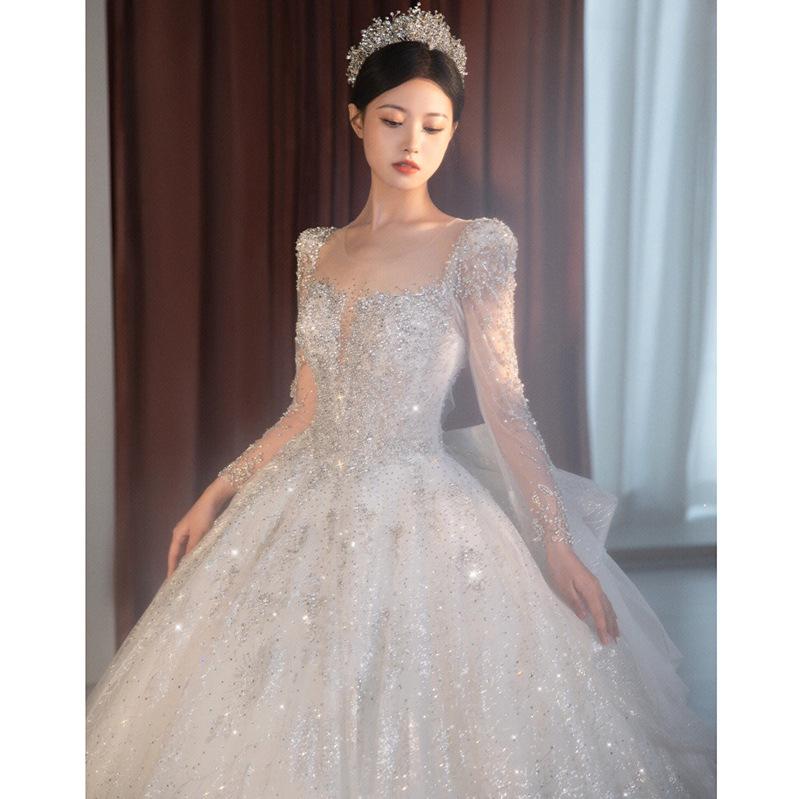 2025 Vintage French Long Sleeve Wedding Dress with Heavy Train and High-End Texture