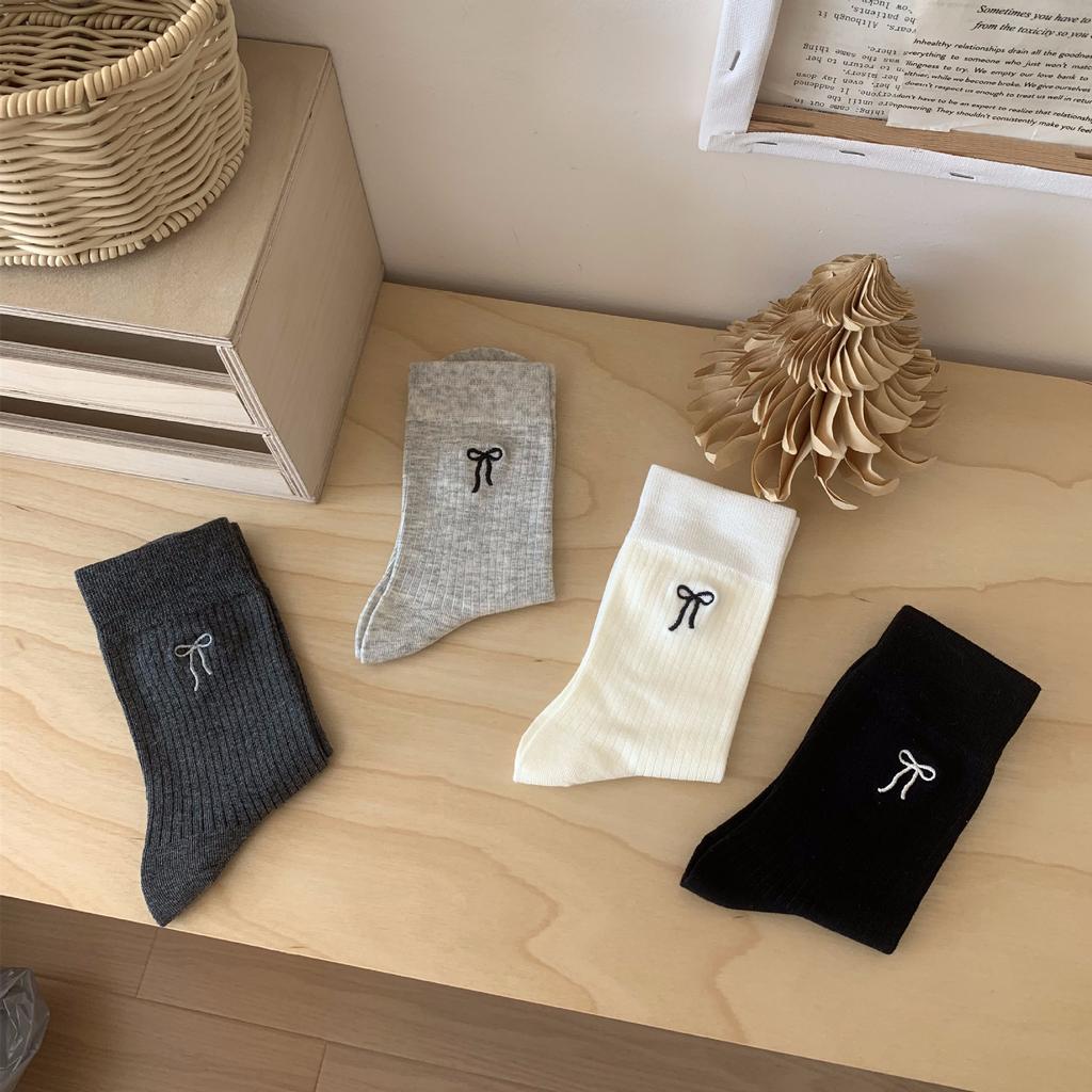 Autumn Socks Embroidered Bow Mid-Tube Socks Socks Trendy Solid Color Versatile Cotton Socks