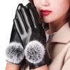 Женские черные бархатные перчатки из искусственной кожи с сенсорным экраном и помпонами из кроличьего меха