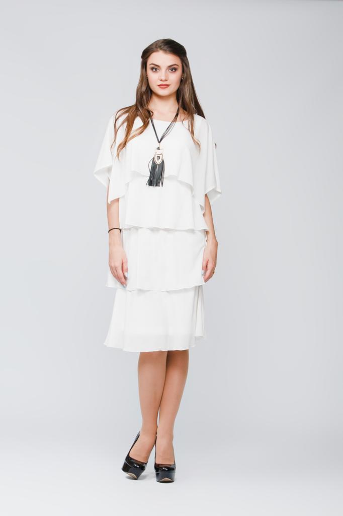 Шифоновое платье с каскадами до колена в разных цветах