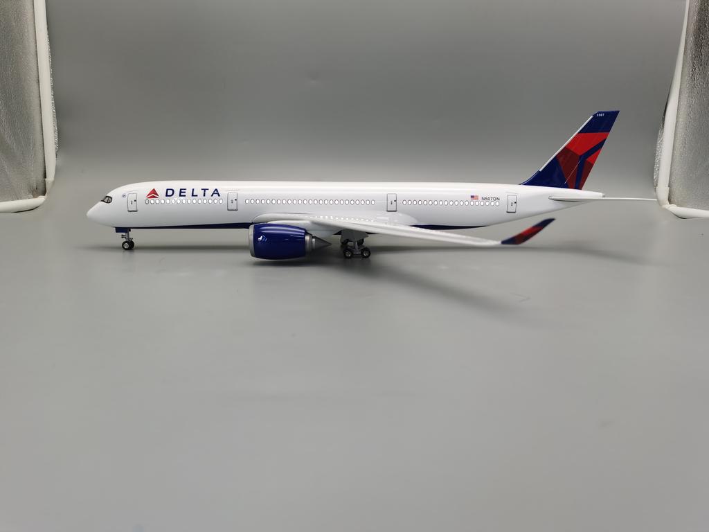 Модель самолета A350 Delta Airline Масштаб 1/142 47 см Самолет с колесным шасси Миниатюрный самолет для коллекционирования Сувенирные подарки