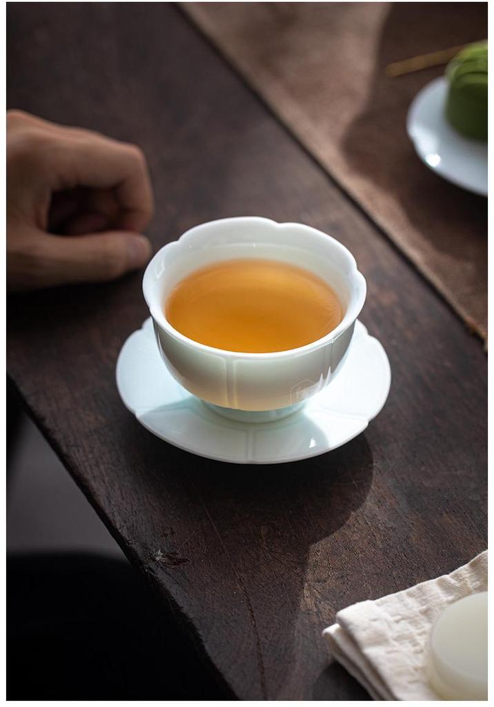 Набор фарфоровых чайных чашек Yingqing White Porcelain с подставками и подарочной коробкой - Чашка в стиле Гунфу/Пуэр