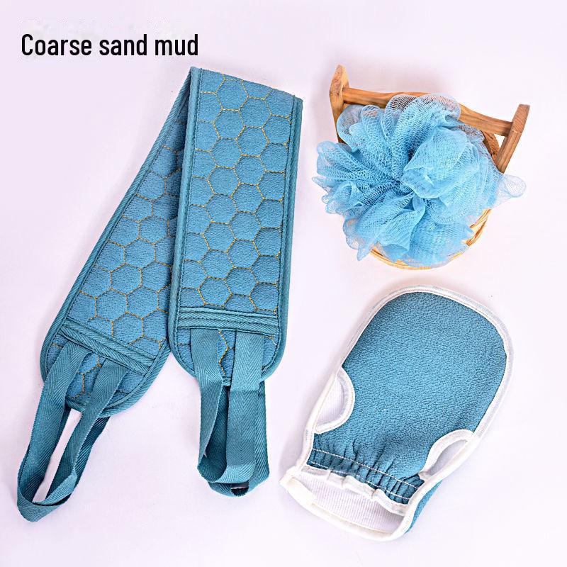 Комплект из трех банных полотенец с грязевым шариком и длинным полотенцем для очищения и релаксации.