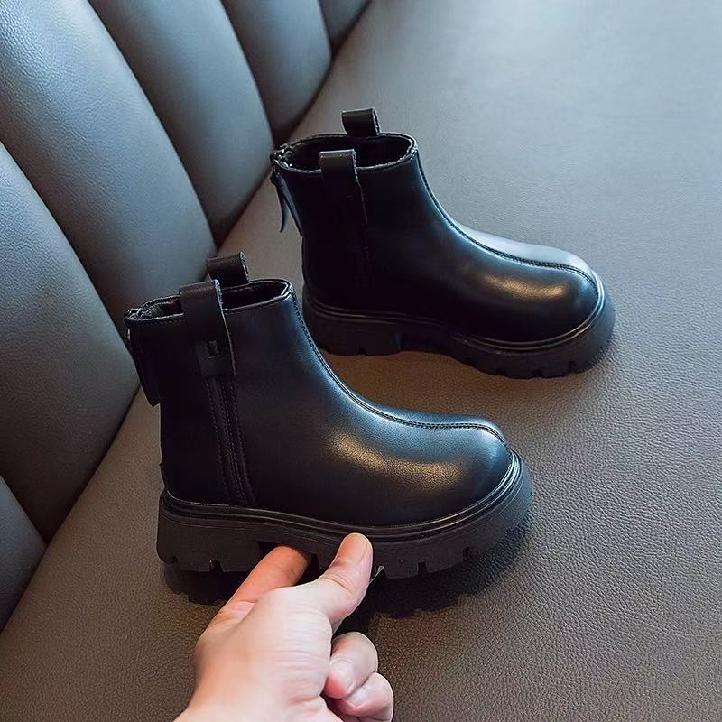 Ботинки для девочек 2025 осень и зима новые детские короткие ботинки бархатные ботинки Мартина детские кожаные ботинки модные универсальные большие хлопковые ботинки