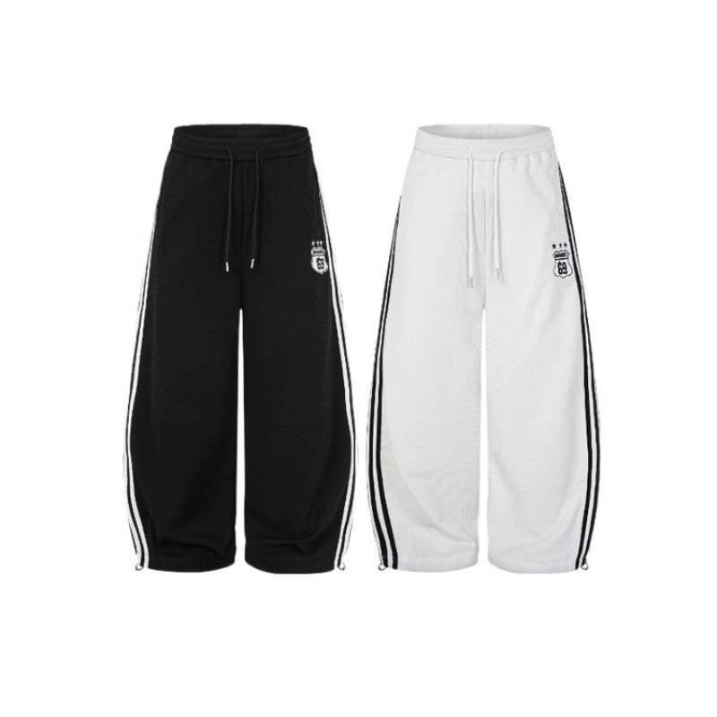 Unisex Relaxed Fit Waffle Knit Jogger Pants With Embroidered Patch Drawstring Waist