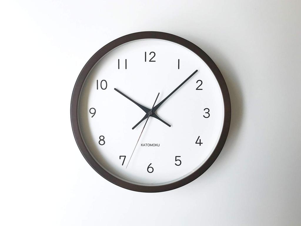 KATOMOKU muku часы 13 коричневые радиочасы непрерывная секундная стрелка радио km-104BRCS 306 мм (Часы СКП)