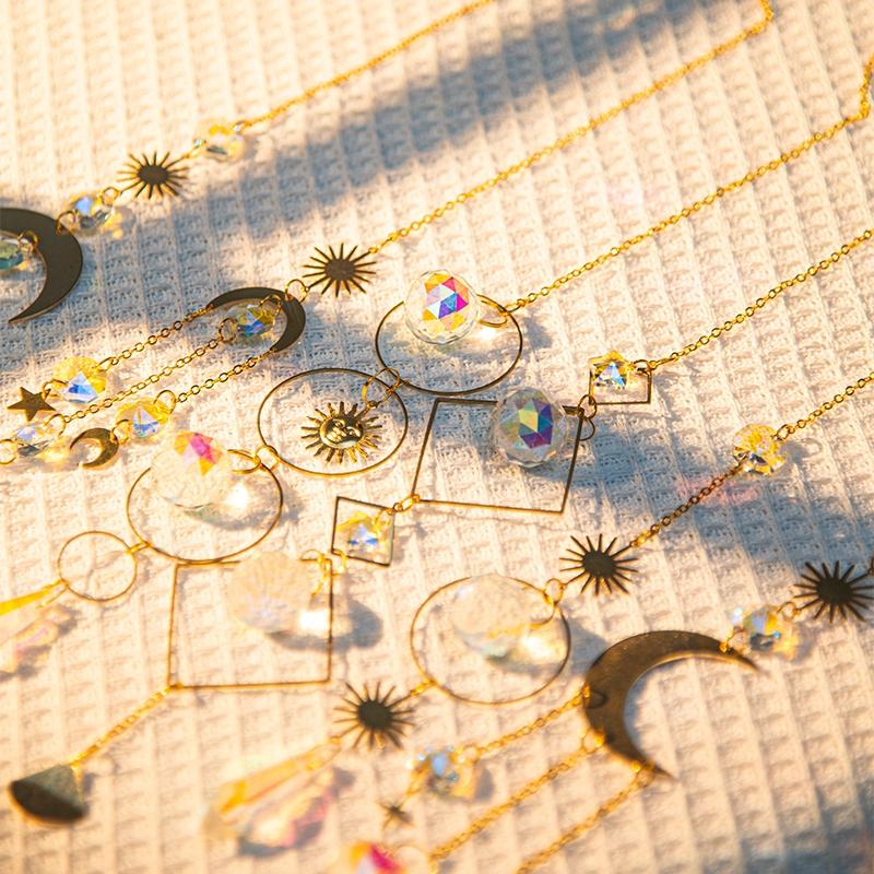 Crystal Suncatcher Crystal Wind Chimes Garden Rainbow Sun Catcher Garden Hanging Pendant Window Wind Music Home Garden Decor