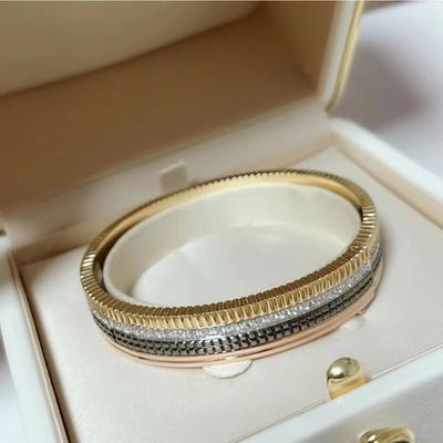 Бриллиантовые браслеты Gears Full of Stars с высококачественными цветными блоками бриллиантов, а также мужские и женские браслеты