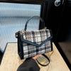 Foreign Style Retro Hand Bag 2025 Autumn New Fashion Plaid Casual Shoulder Messenger Small Square Bag
