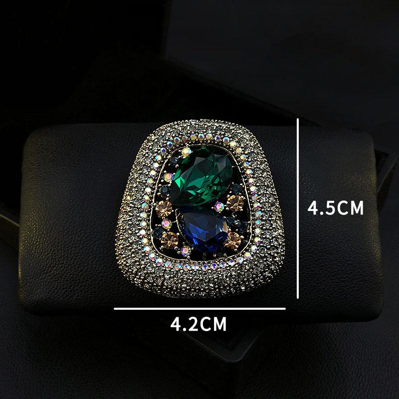 Роскошная ретро брошь со стразами - Высококлассный преувеличенный дизайн для женских костюмов