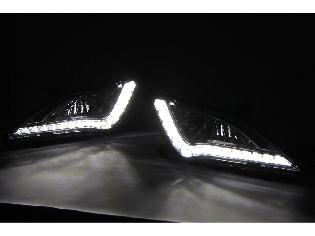 Светодиодные дневные ходовые огни Hyundai Elantra 2015 года