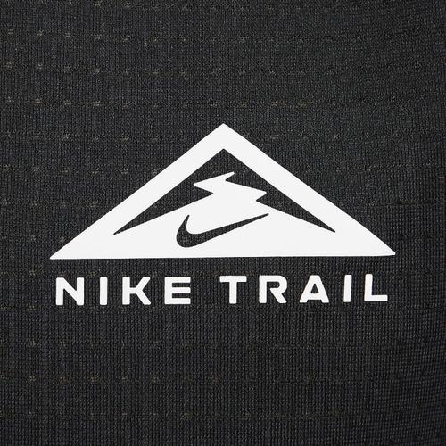 Nike Черная повседневная футболка с коротким рукавом и круглым вырезом с принтом-буквой для мужчин