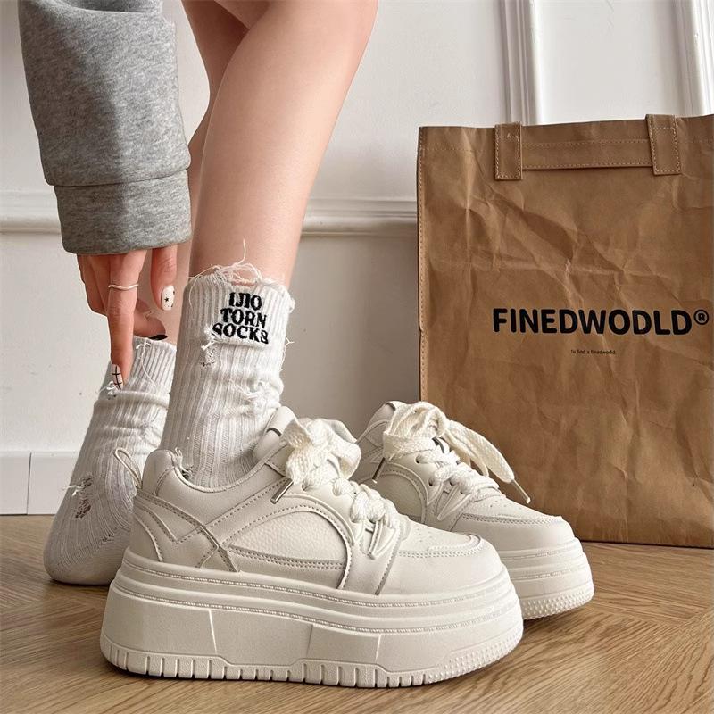 Версия из коровьей кожи~ кожаные маленькие белые туфли женские туфли 2025 весна новые на толстой подошве с увеличением роста туфли на платформе универсальные повседневные спортивные туфли