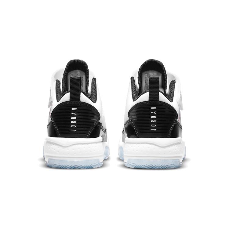 Jordan Max Aura 2 Slip Resistant Cushioning Abrasion Resistant Low top Children's Basketball Shoes Kids' CN8095-102
