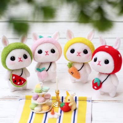 DIY Прекрасный кролик Животное Набор для валяния иглами с основными инструментами Зеленый